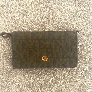 Michael Kors clutch